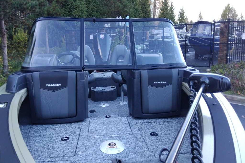 2026 Tracker Targa V-19 Combo boat with dual consoles and spacious deck.