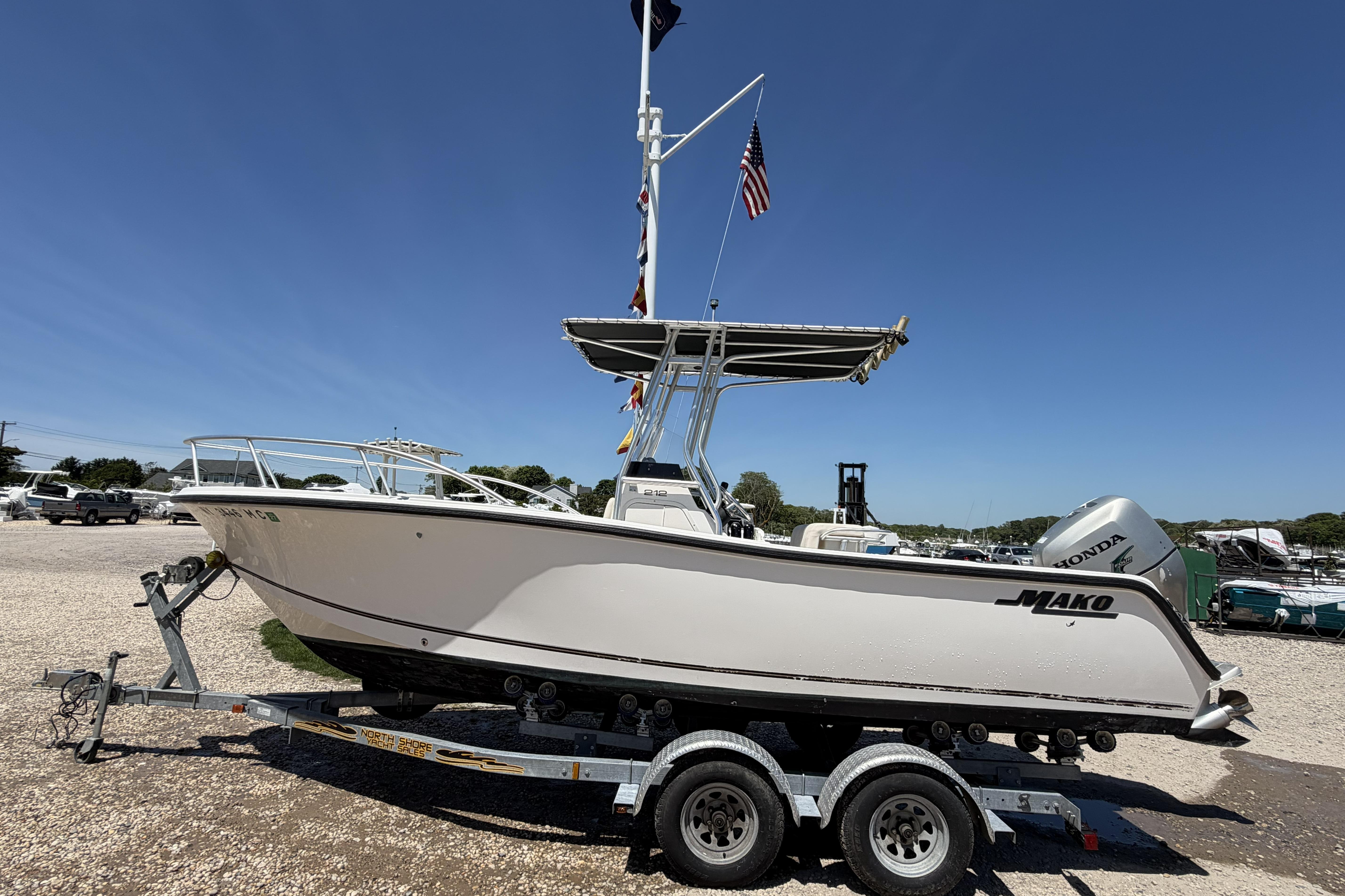 2006 Mako 212 Center Console