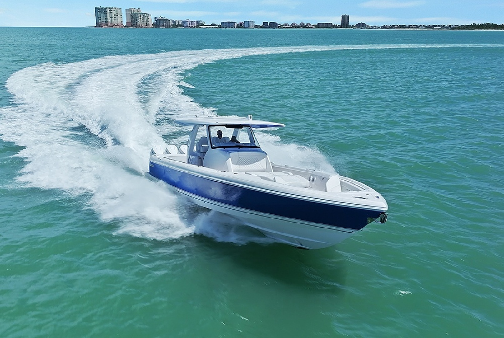 2022 Intrepid 427 Nomad FE - Image 4