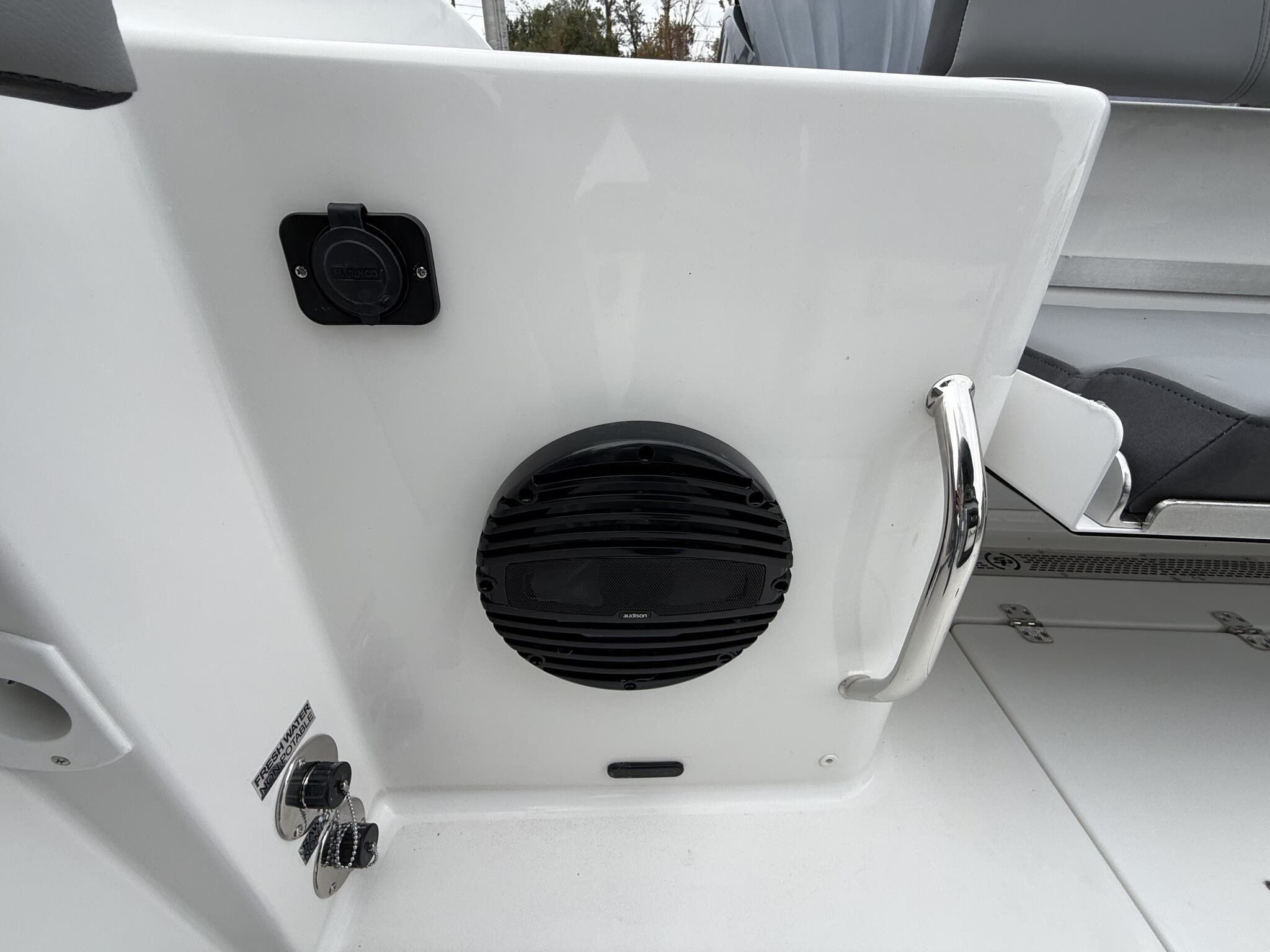 2026 Sea Pro 292 SEAKEEPER RIDE AND YAMAHA 300S - 18