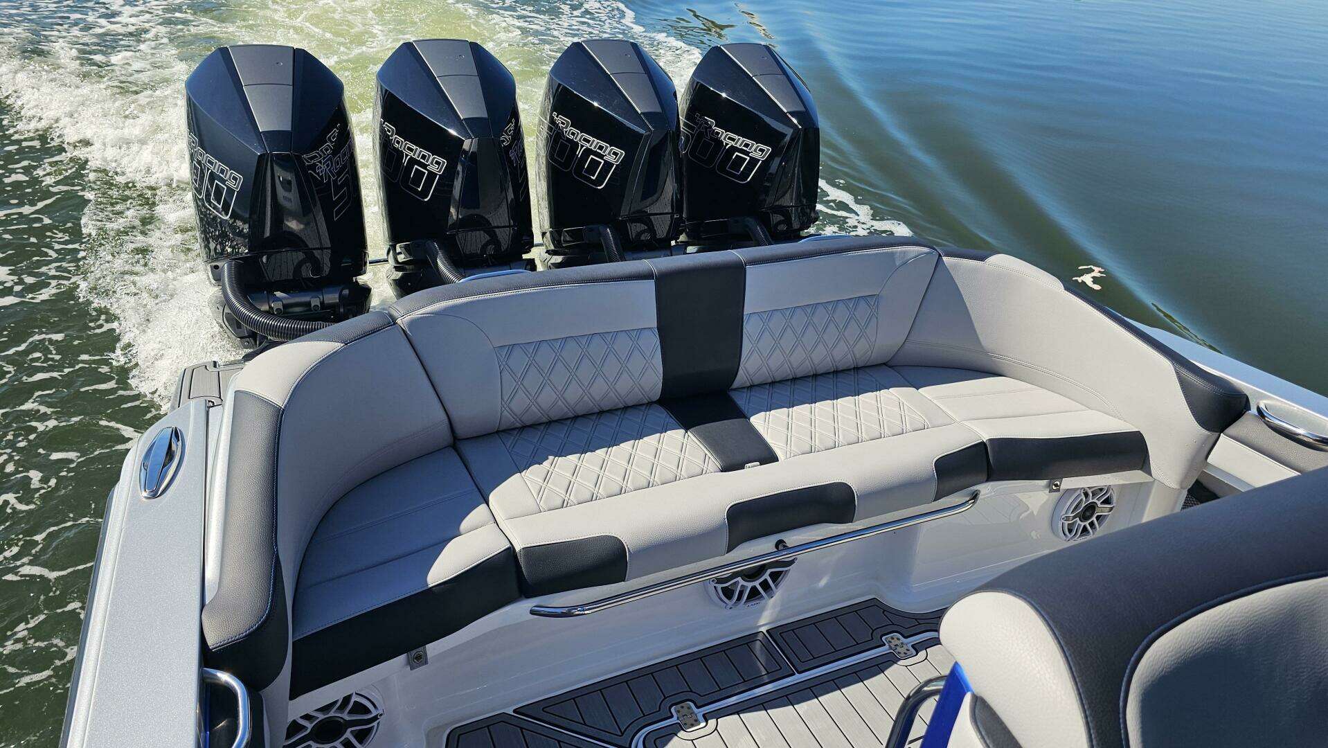 2024 Nor-Tech 390 Sport Center Console - Image 11
