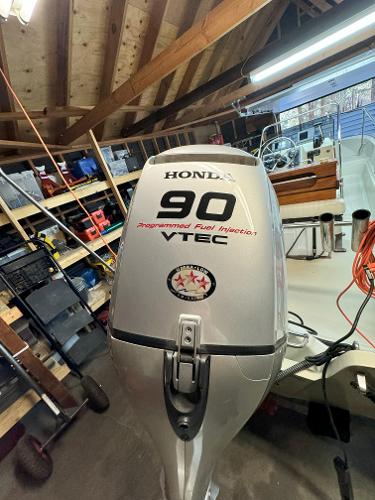 1986 Boston Whaler Montauk - 24