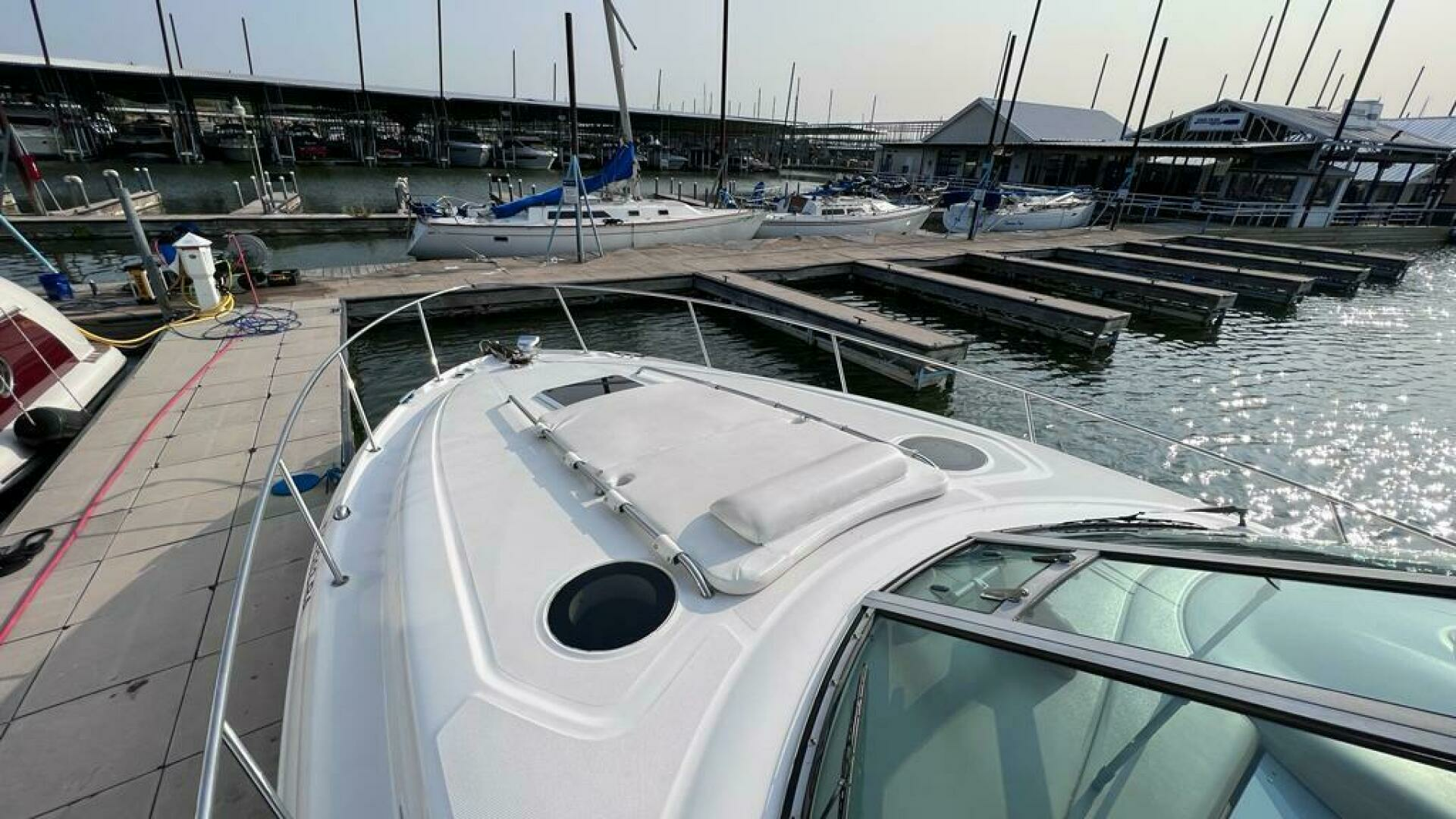 2005 Sea Ray Sundancer 320 - Image 7