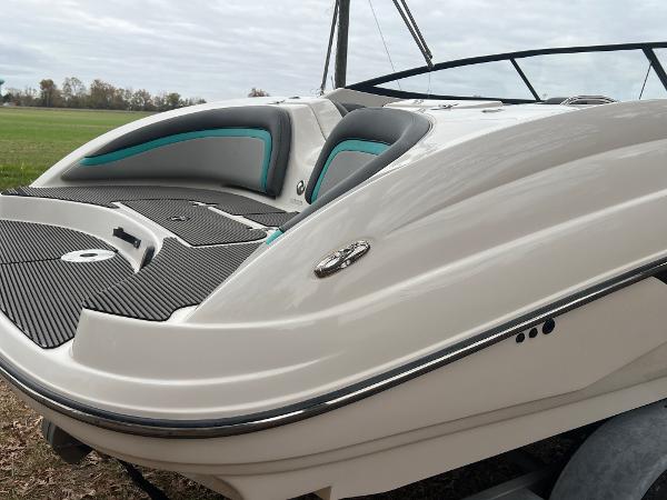 2010 Yamaha Boats 212SS - 3