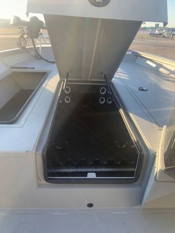 2023 Crestliner CFX18 - 9