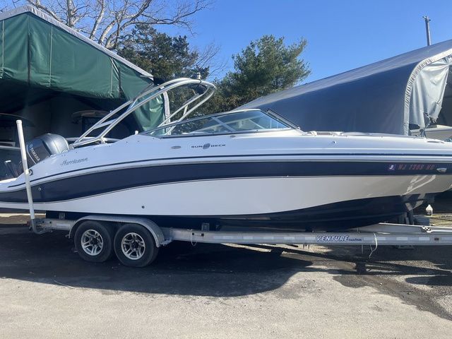 2014 Hurricane SunDeck 2690 OB