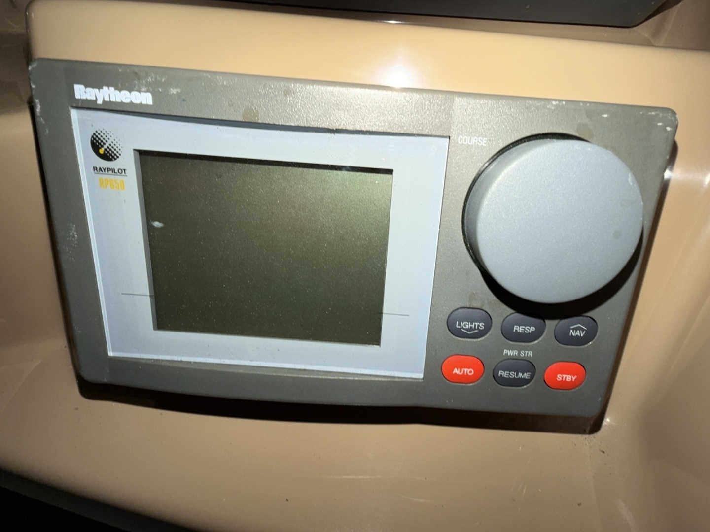 2001 Carver 444 Motor Yacht - Image 22