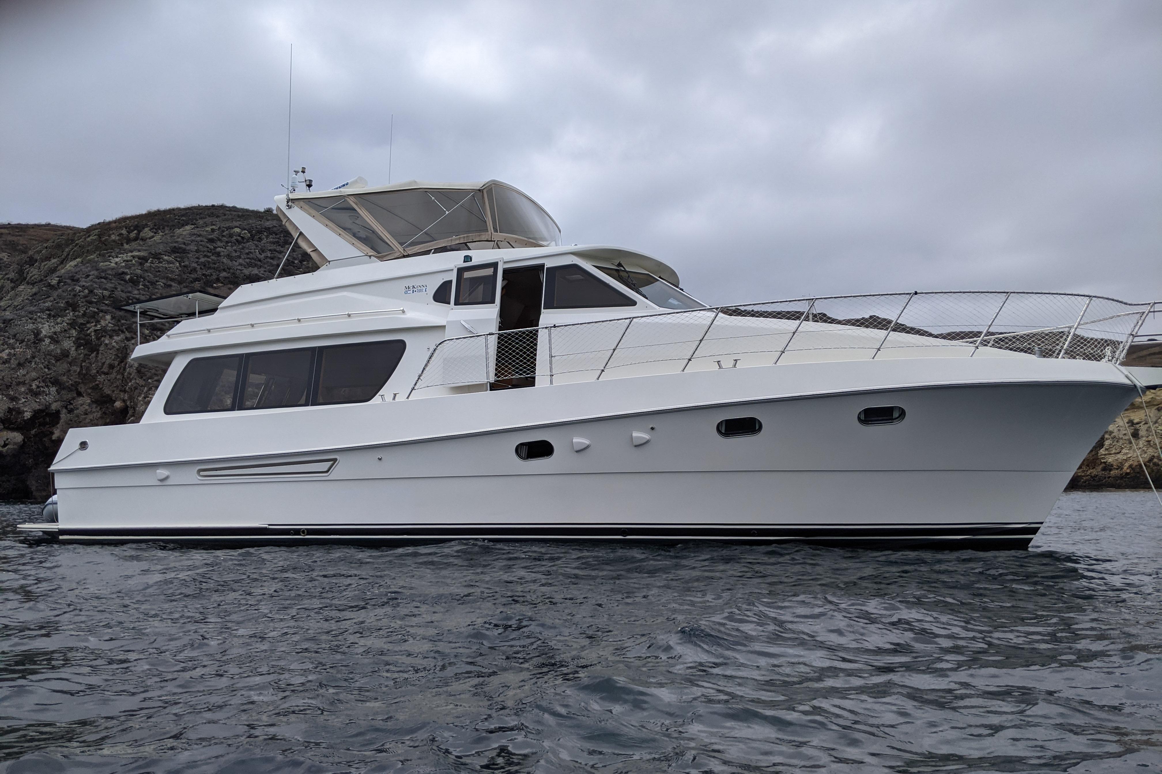 2000 McKinna 48 Pilothouse