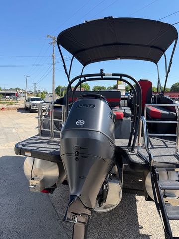 2026 Godfrey Monaco 235 SFL - 250 Suzuki SS - 4