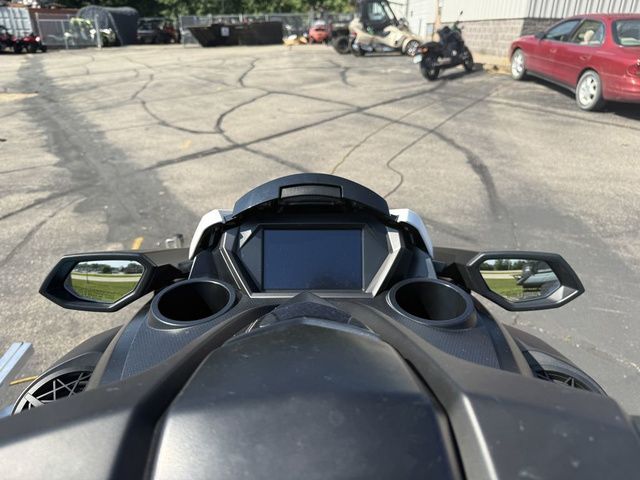2025 Yamaha WaveRunner FX SVHO - 13