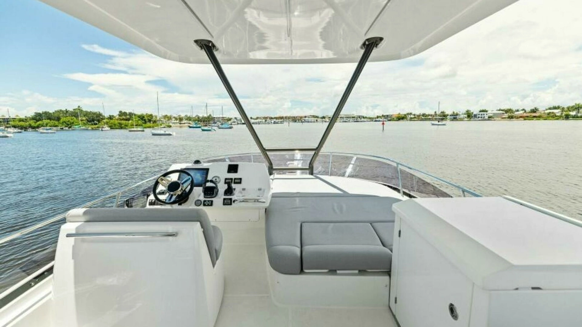 2025 Prestige 460 - Image 40