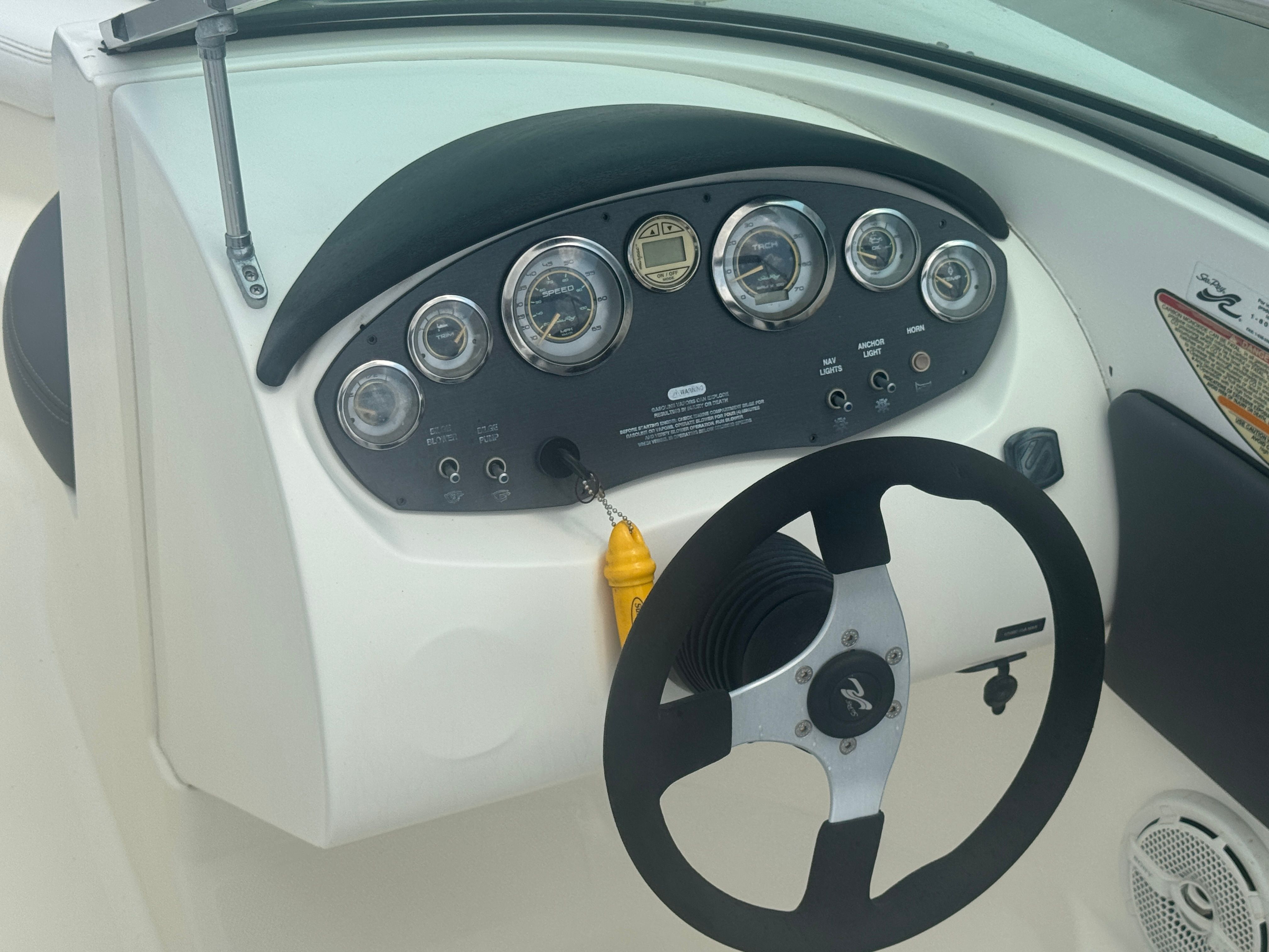 2011 Sea Ray 185 Sport - 14