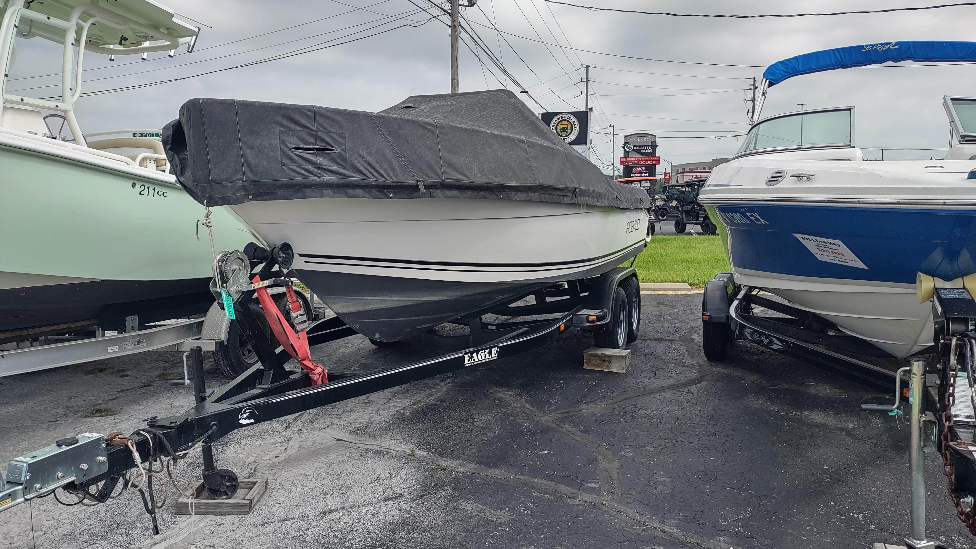 2001 Robalo 2020 Center Console