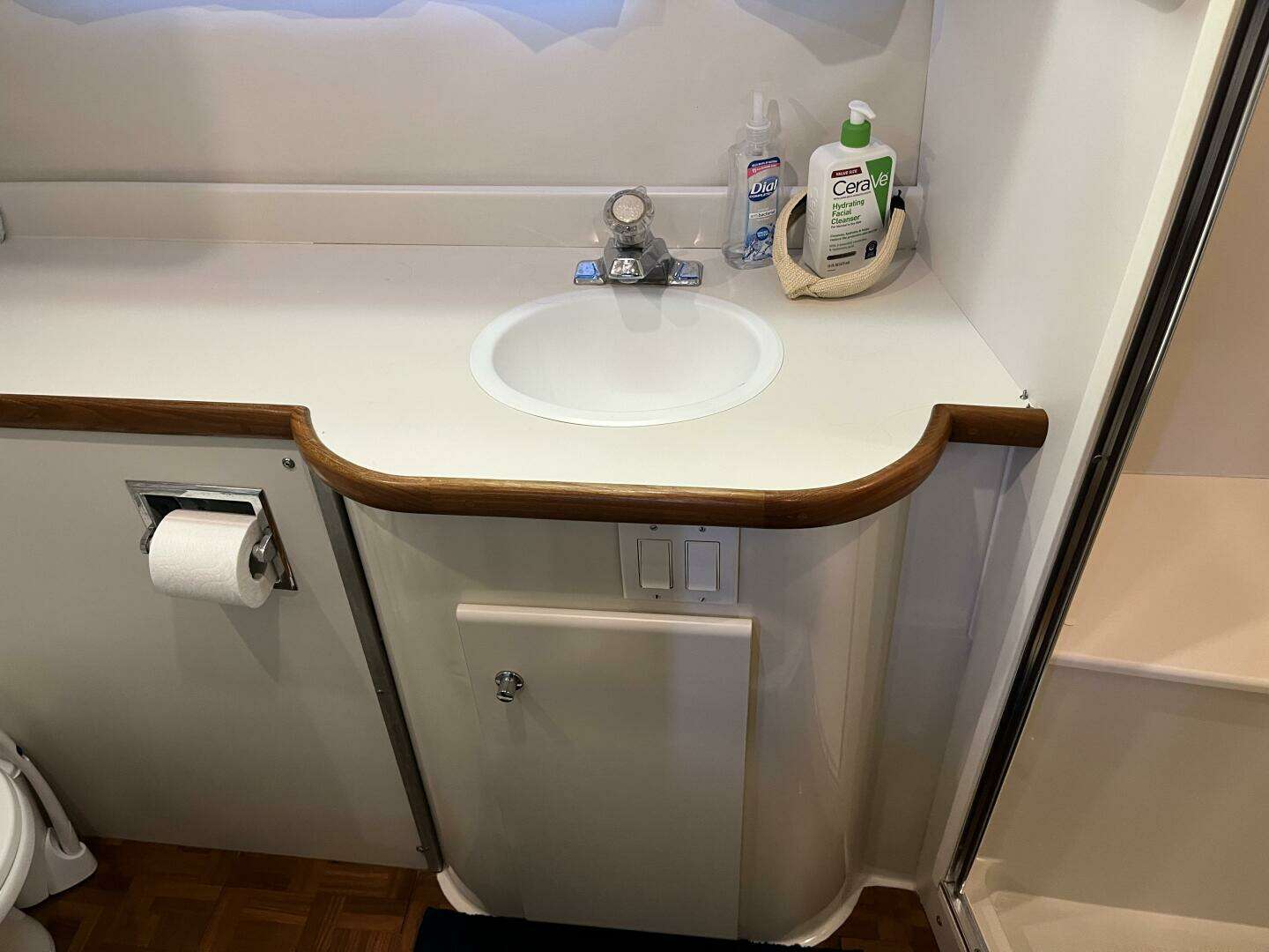 1995 Carver 440 Aft Cabin - Image 42