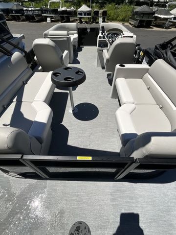 2026 Godfrey Marine Xperience 2286 SBX Sport Tube 27 In. Package - 4