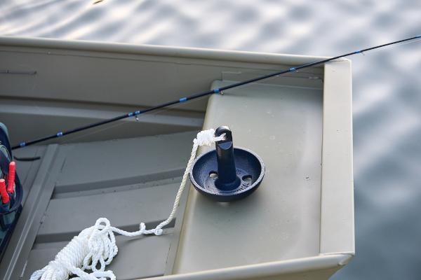 2026 Tracker Grizzly 12 Jon - 23