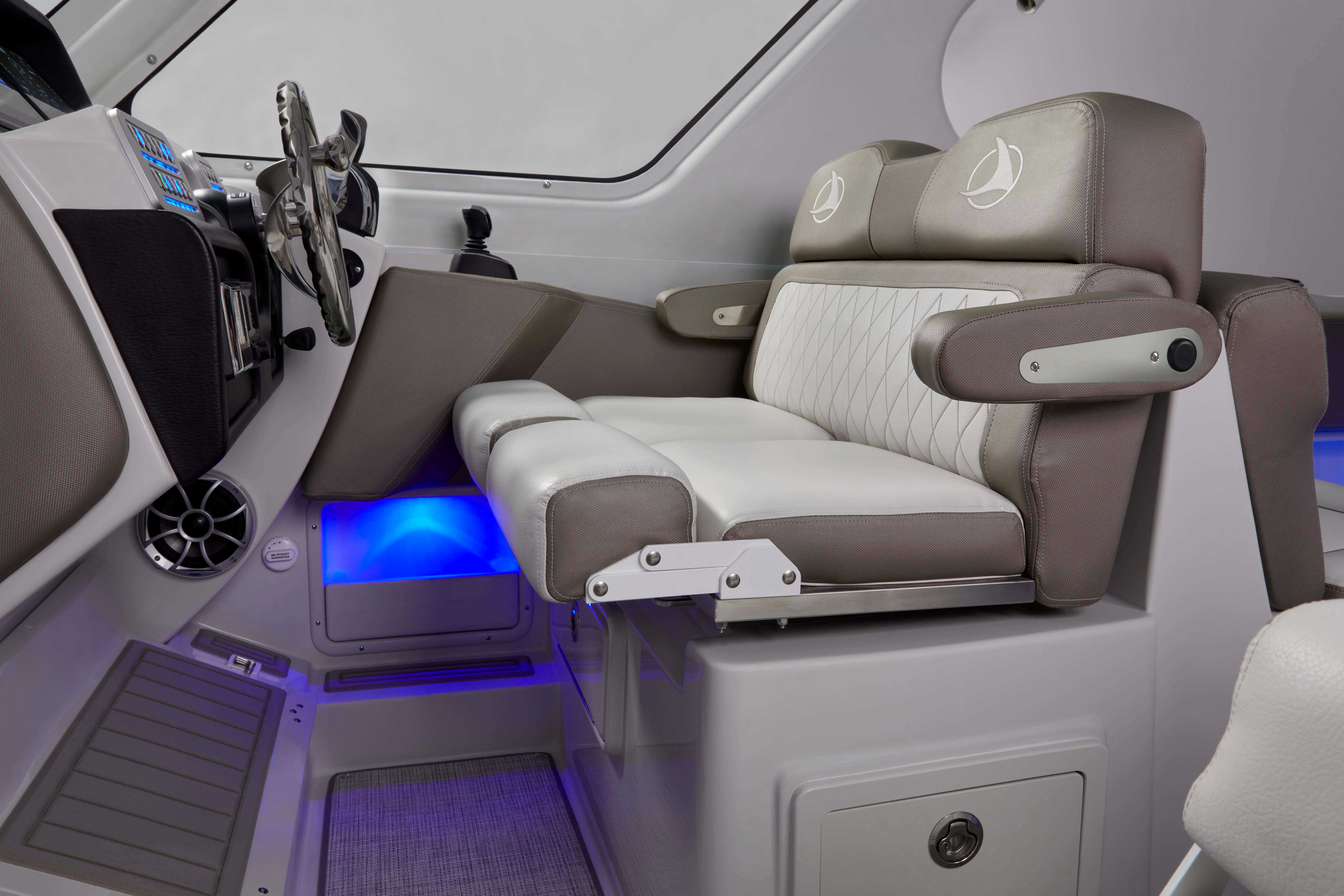 2024 Finseeker 280 DC interior with luxurious seating and modern dashboard design.