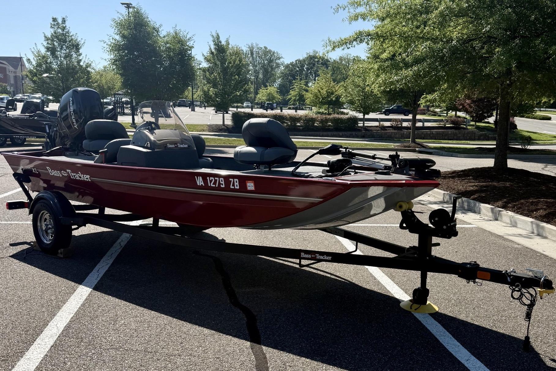 2023 Tracker Bass Tracker Classic XL