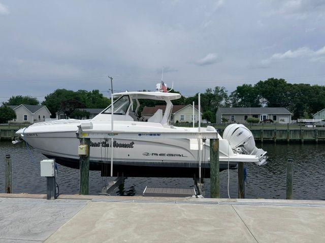 2025 Regal 33 SAV - 12