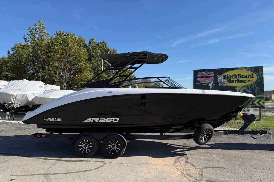 2026 Yamaha Boats AR250 on trailer at BlackBeard Marine dealership.