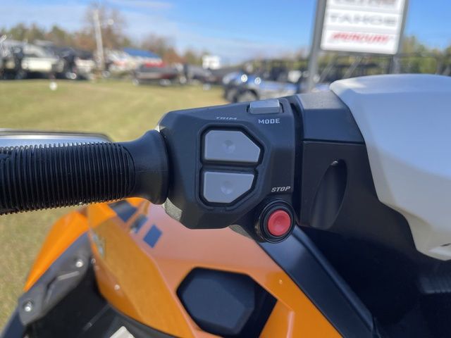 2024 Kawasaki Jet Ski Ultra® 160LX-S - 17