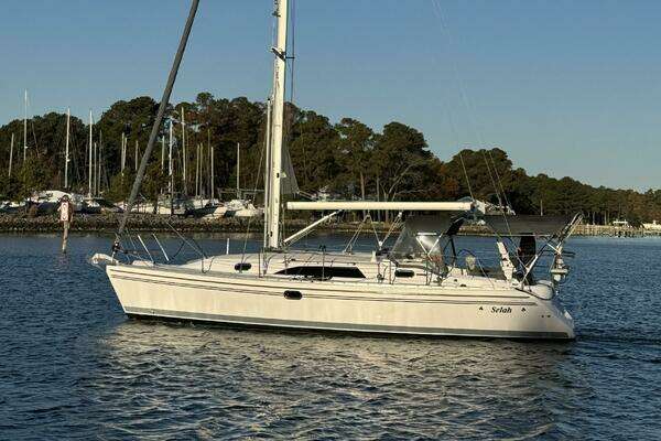 2017 Catalina 355