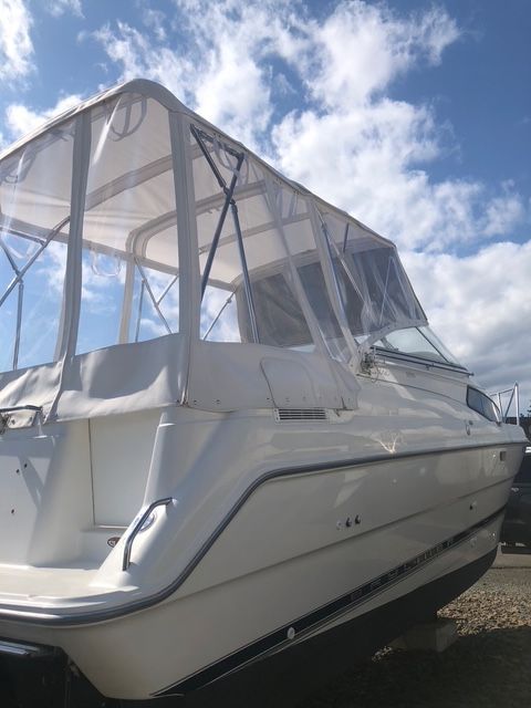 1999 Bayliner 2655 Ciera Cuddy Cabin - 2