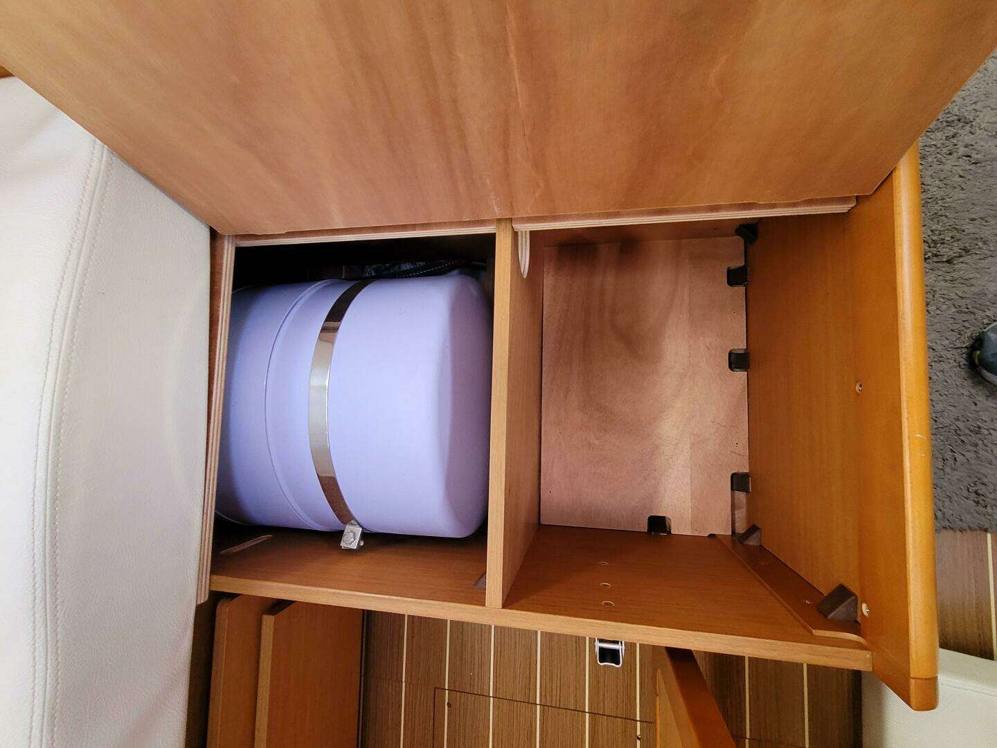 2014 Jeanneau 379 - Image 69