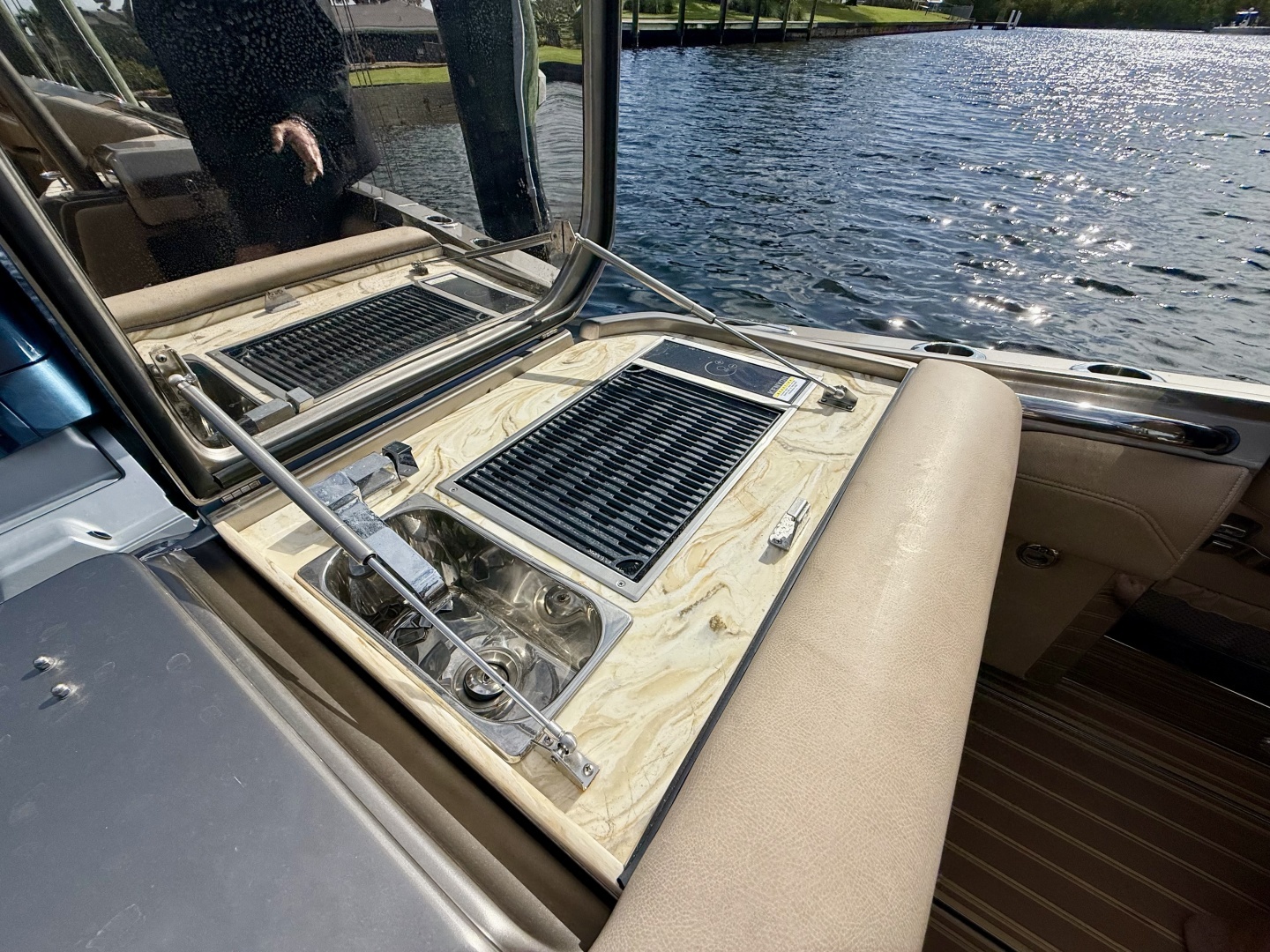 2020 Nor-Tech 550 SPORT CENTER CONSOLE - Image 25