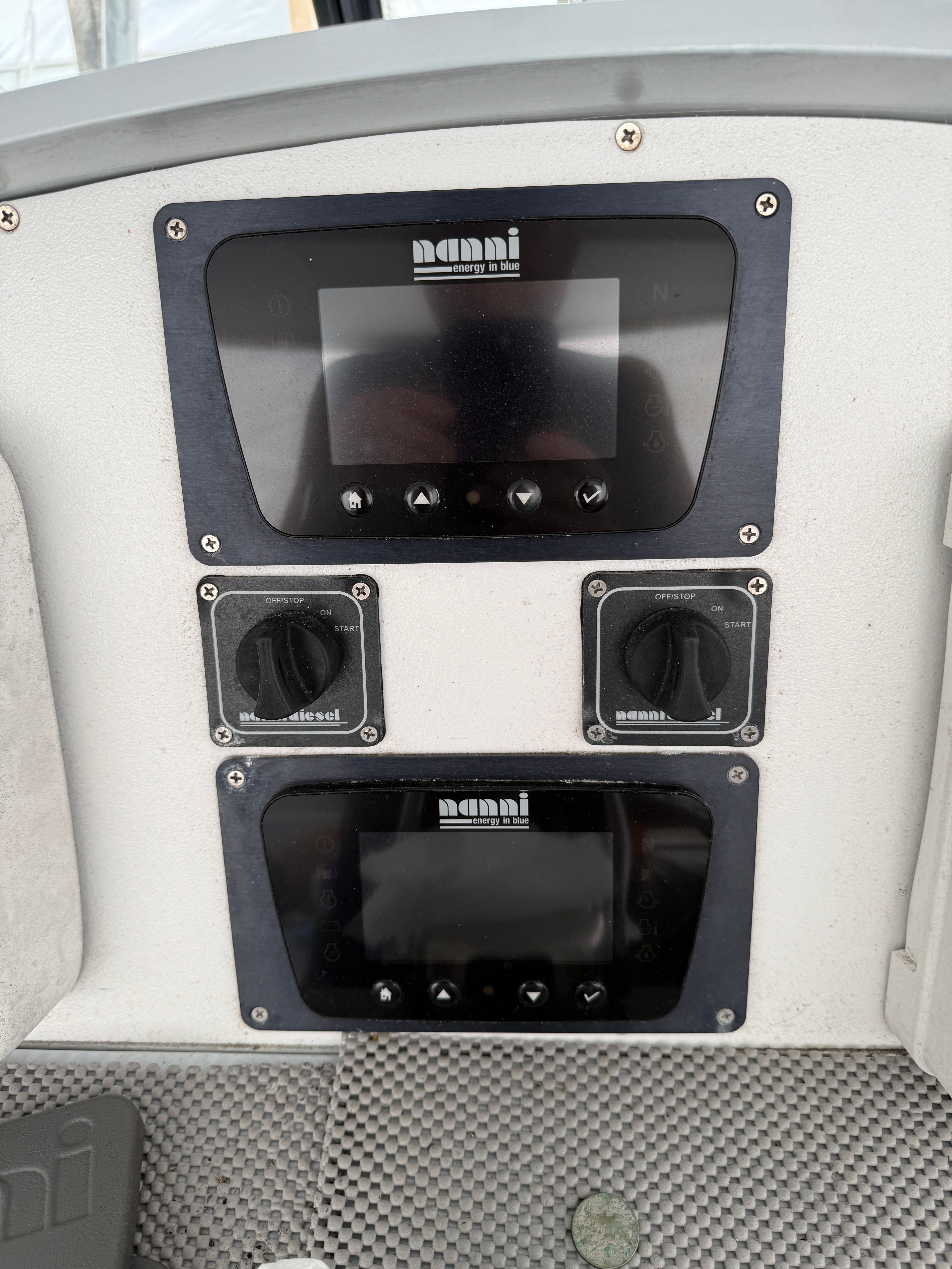 Engine Monitors.JPG