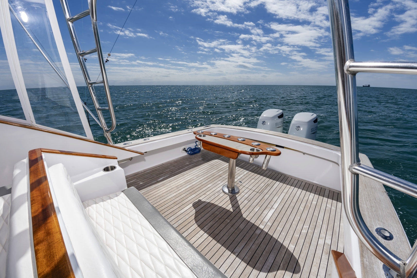 2009 Custom Carolina 36 Express - Image 12