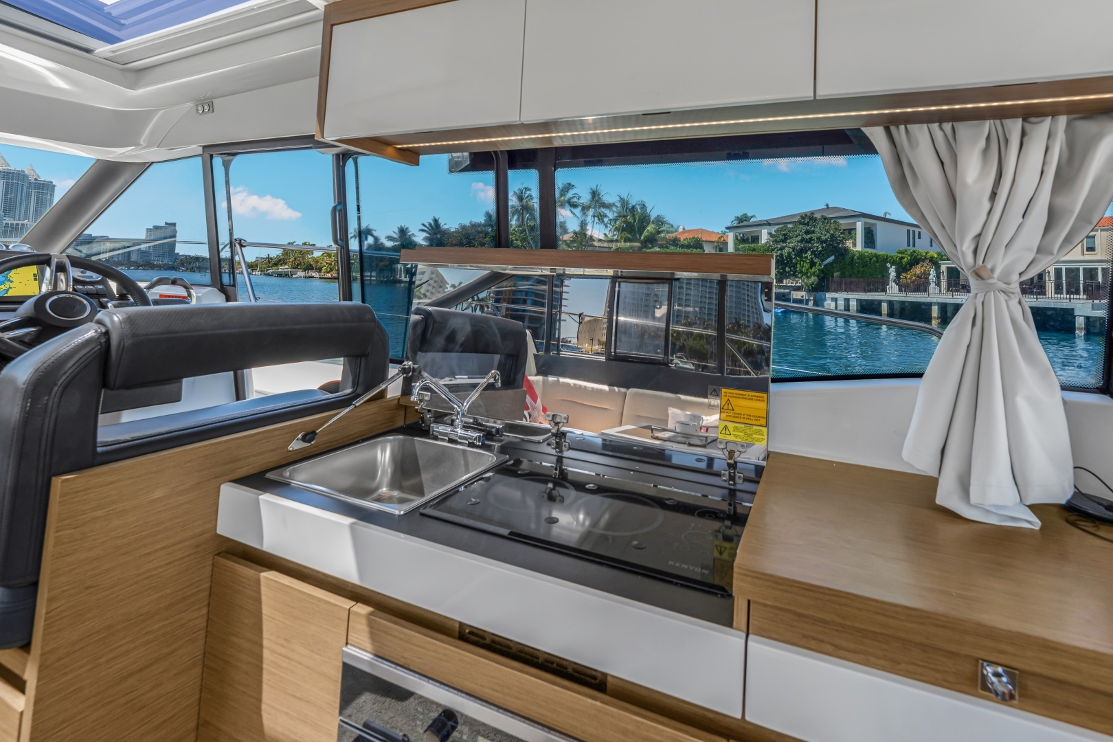 2020 Jeanneau NC 37 - Image 24