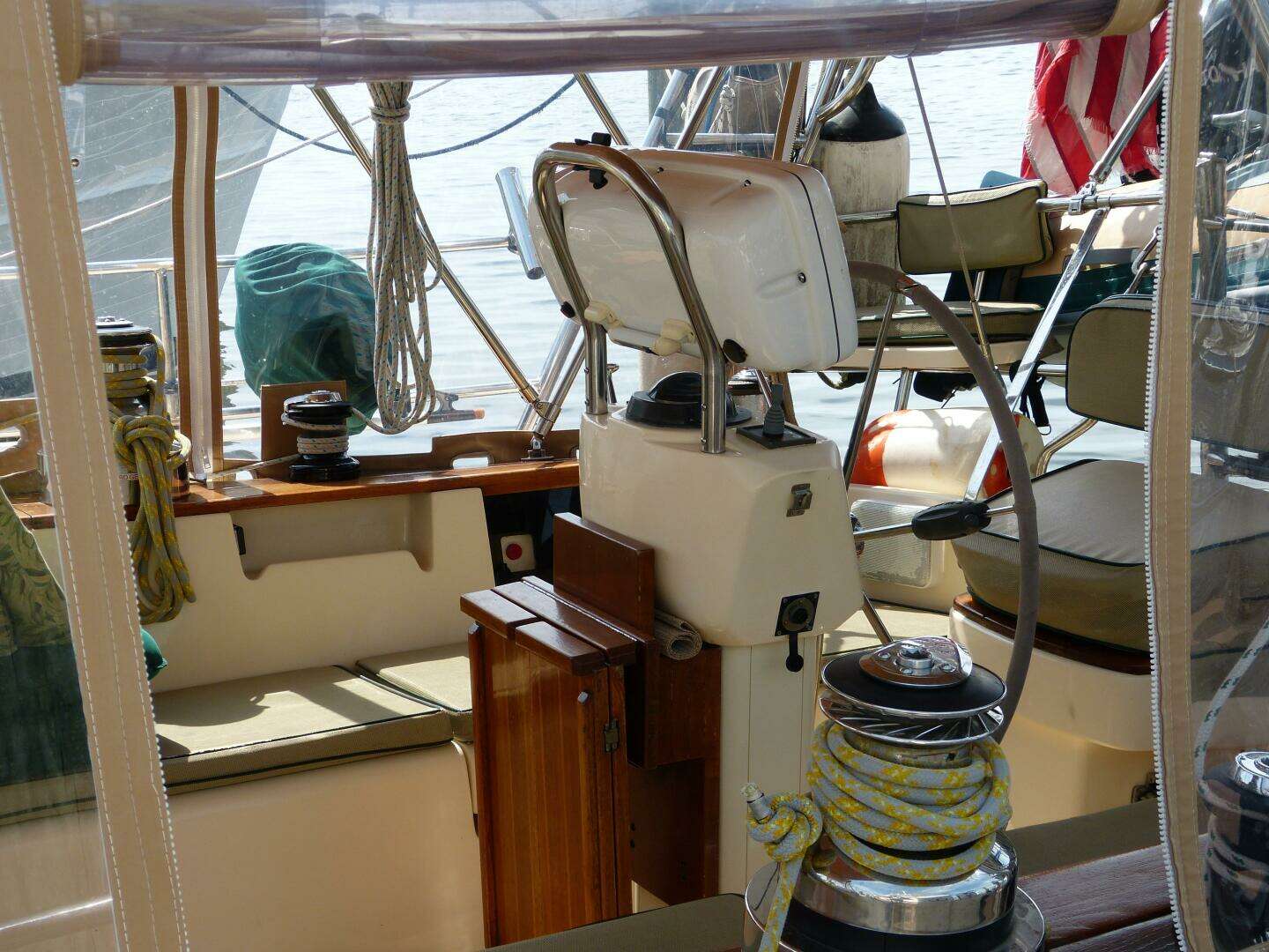 2000 Island Packet 420 - Image 18