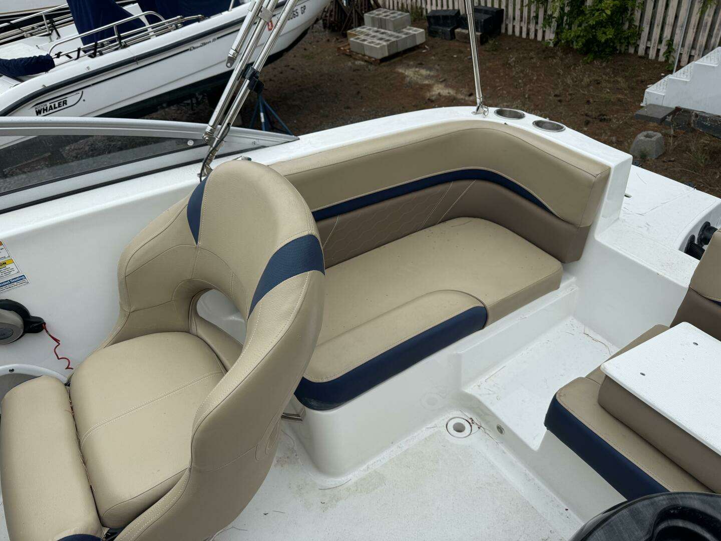 2019 Hurricane SunDeck 191 OB - Image 8