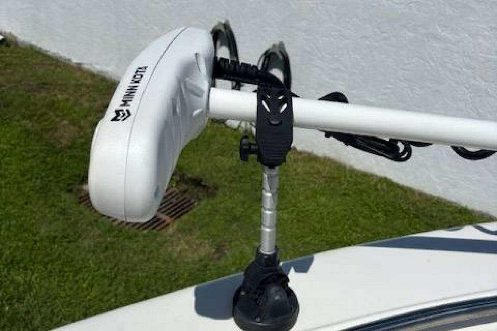 2018 Century 2600 Center Console - Image 16