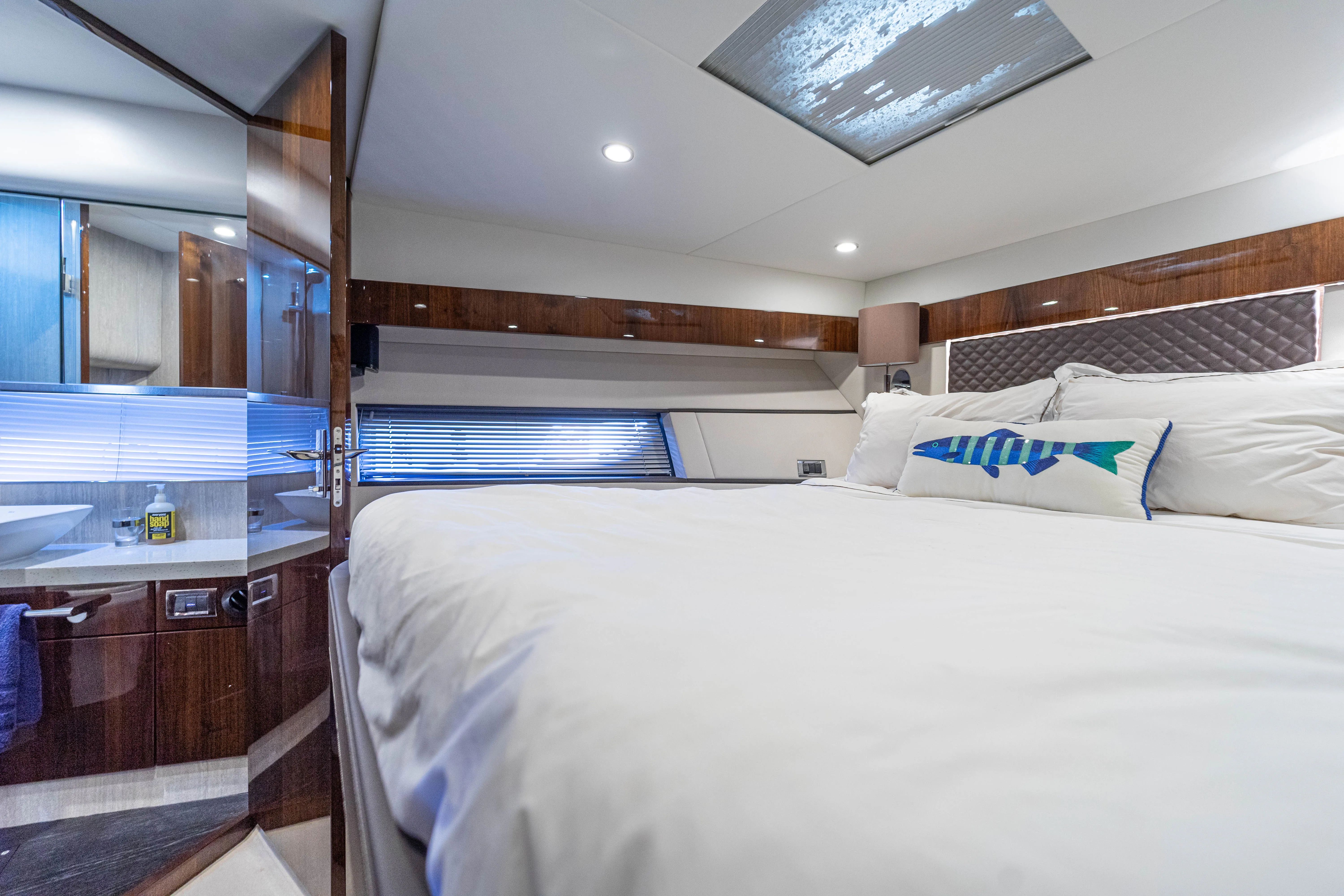 2019 Fairline Squadron 53 - Image 41