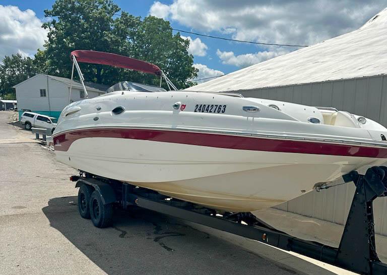 2005 Chaparral Sunesta 252