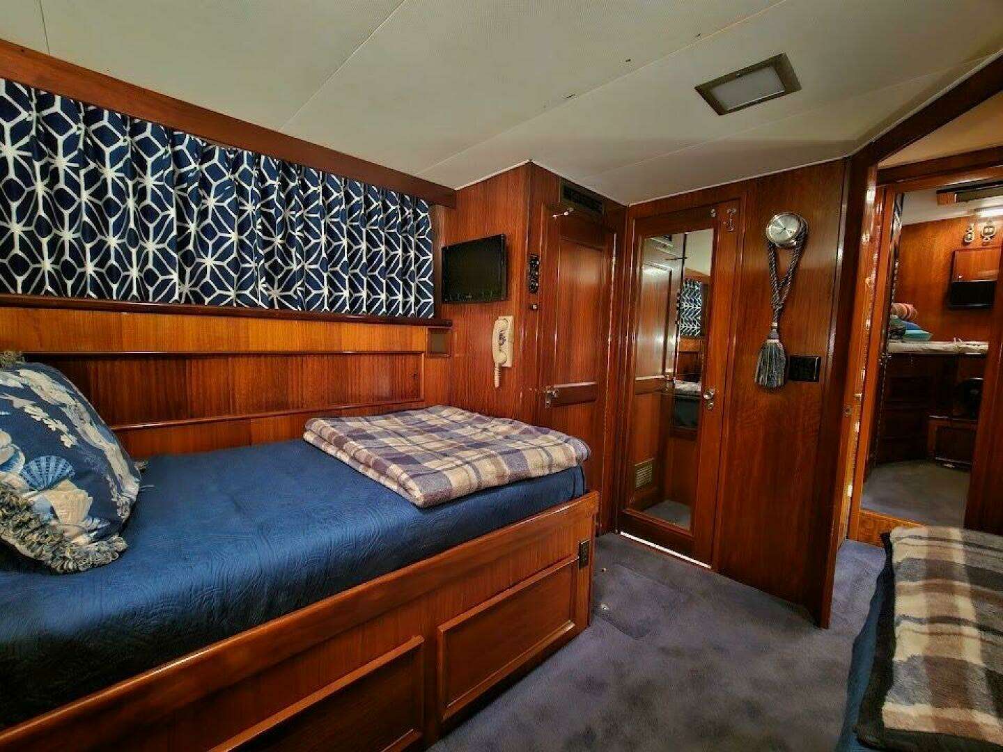 1975 Hatteras 58 LRC - Image 46