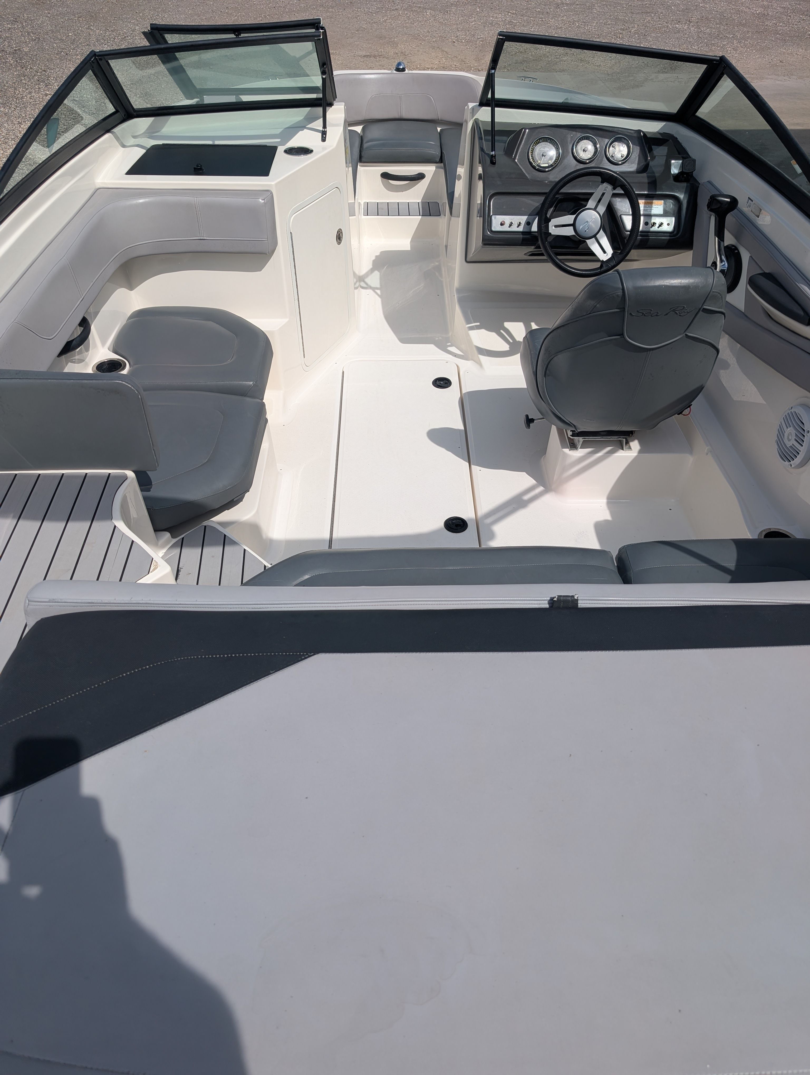 2016 SEA RAY 190 SPX - Image 29