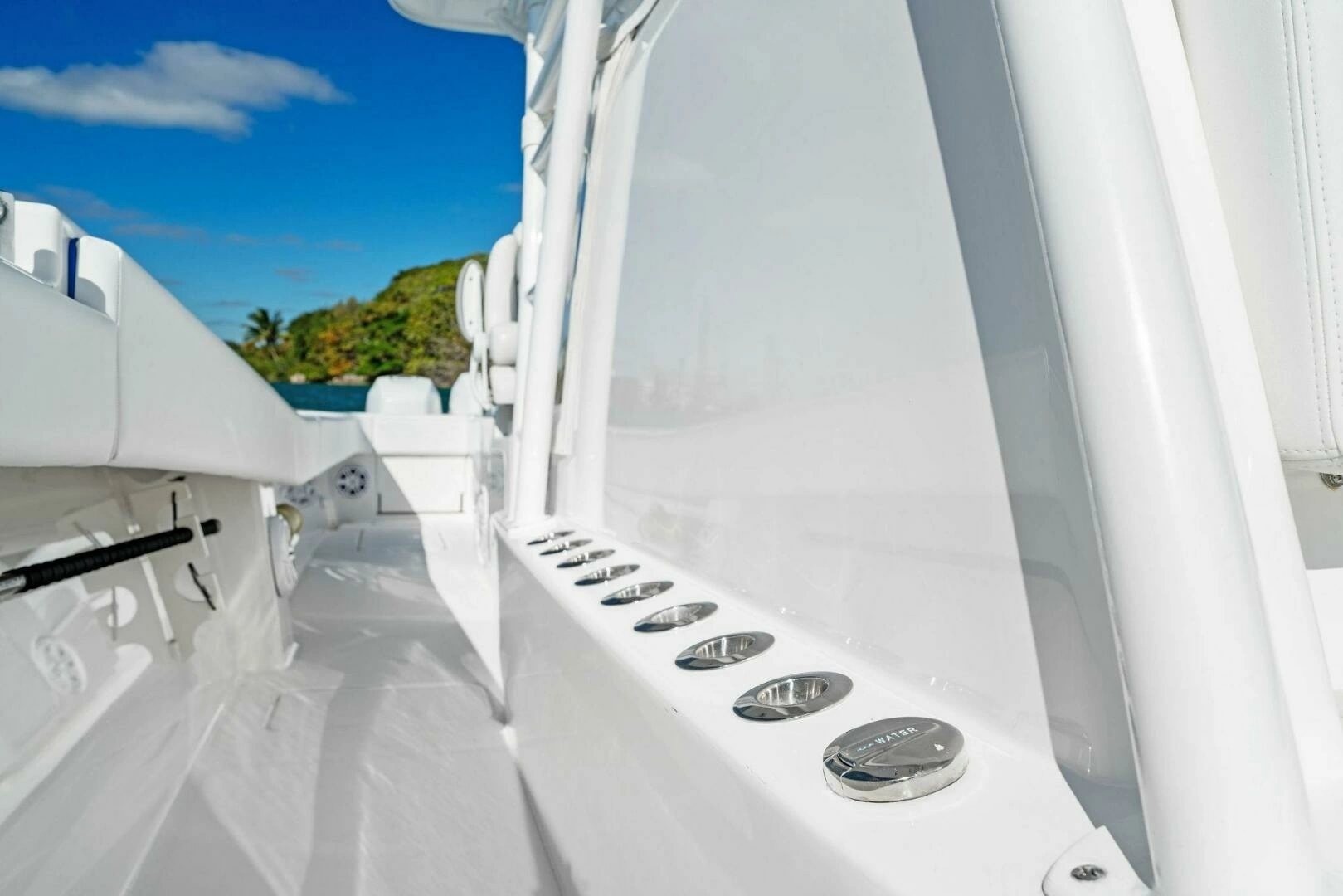 2019 Invincible 42 Open Fisherman - Image 18