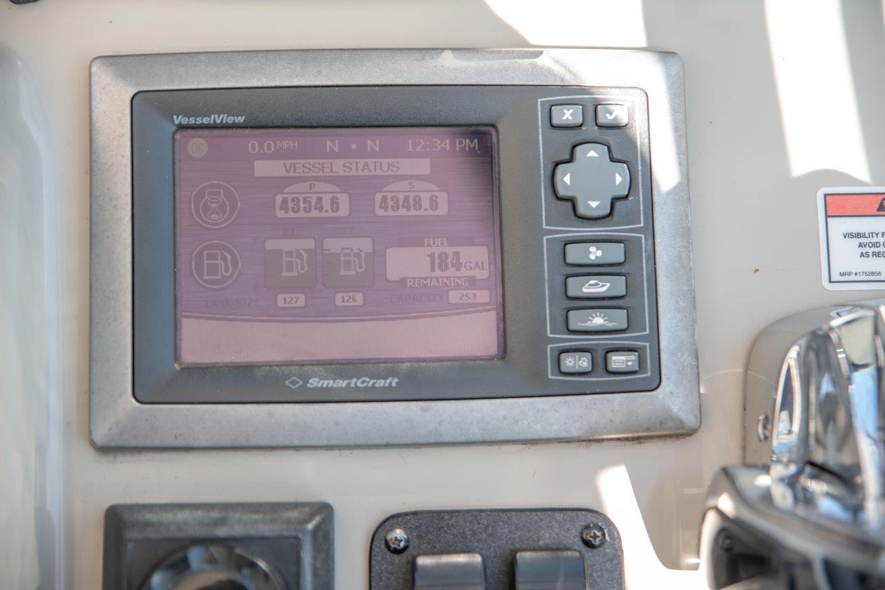 SmartCraft VesselView display on 2008 Sea Ray 380 Sundancer boat dashboard.