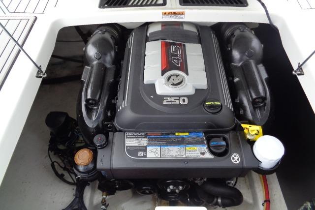 2019 Monterey 218SS Super Sport engine compartment with 4.5L 250 horsepower engine.