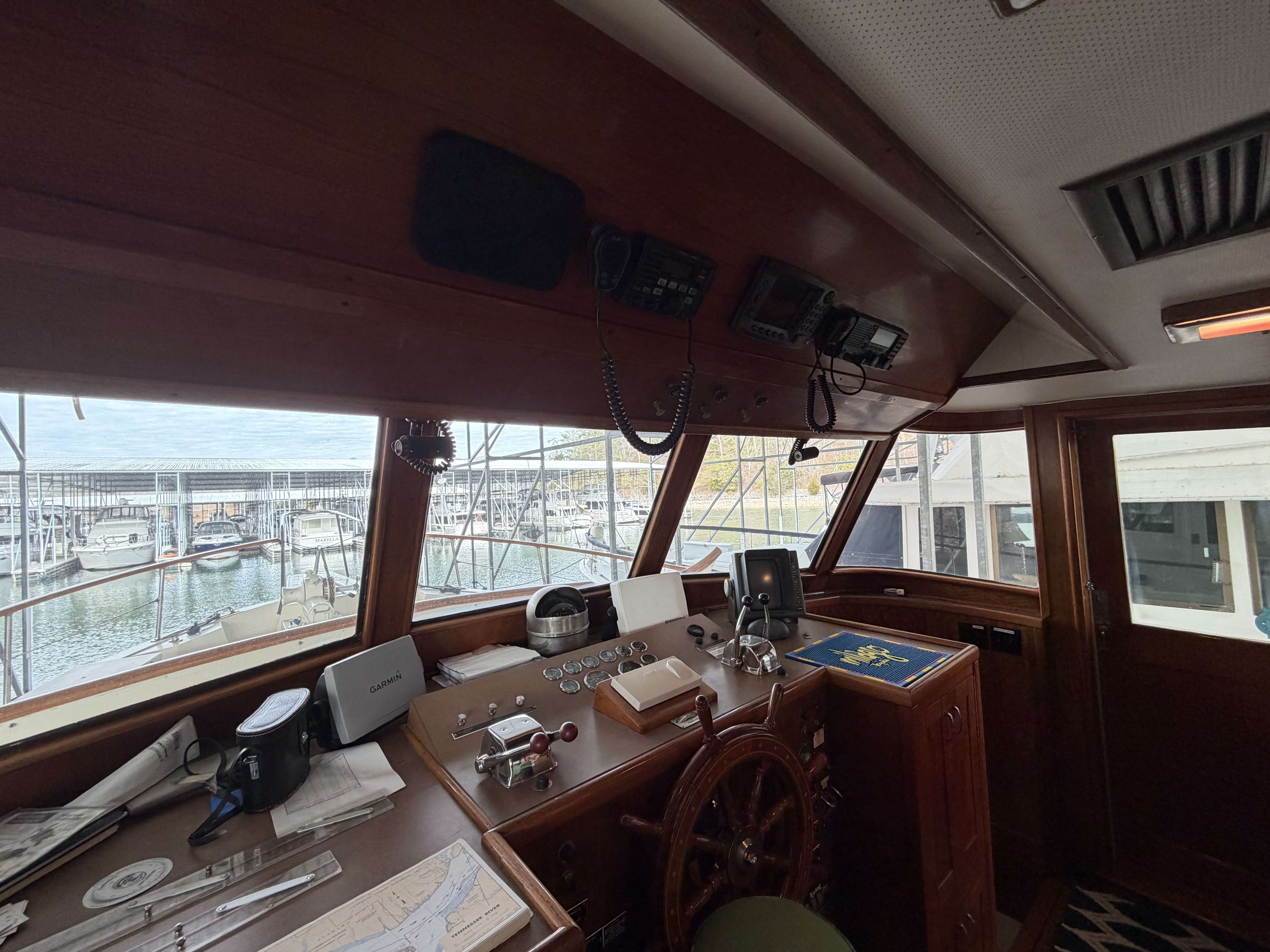 1975 Hatteras 58 Long Range Cruiser - 31