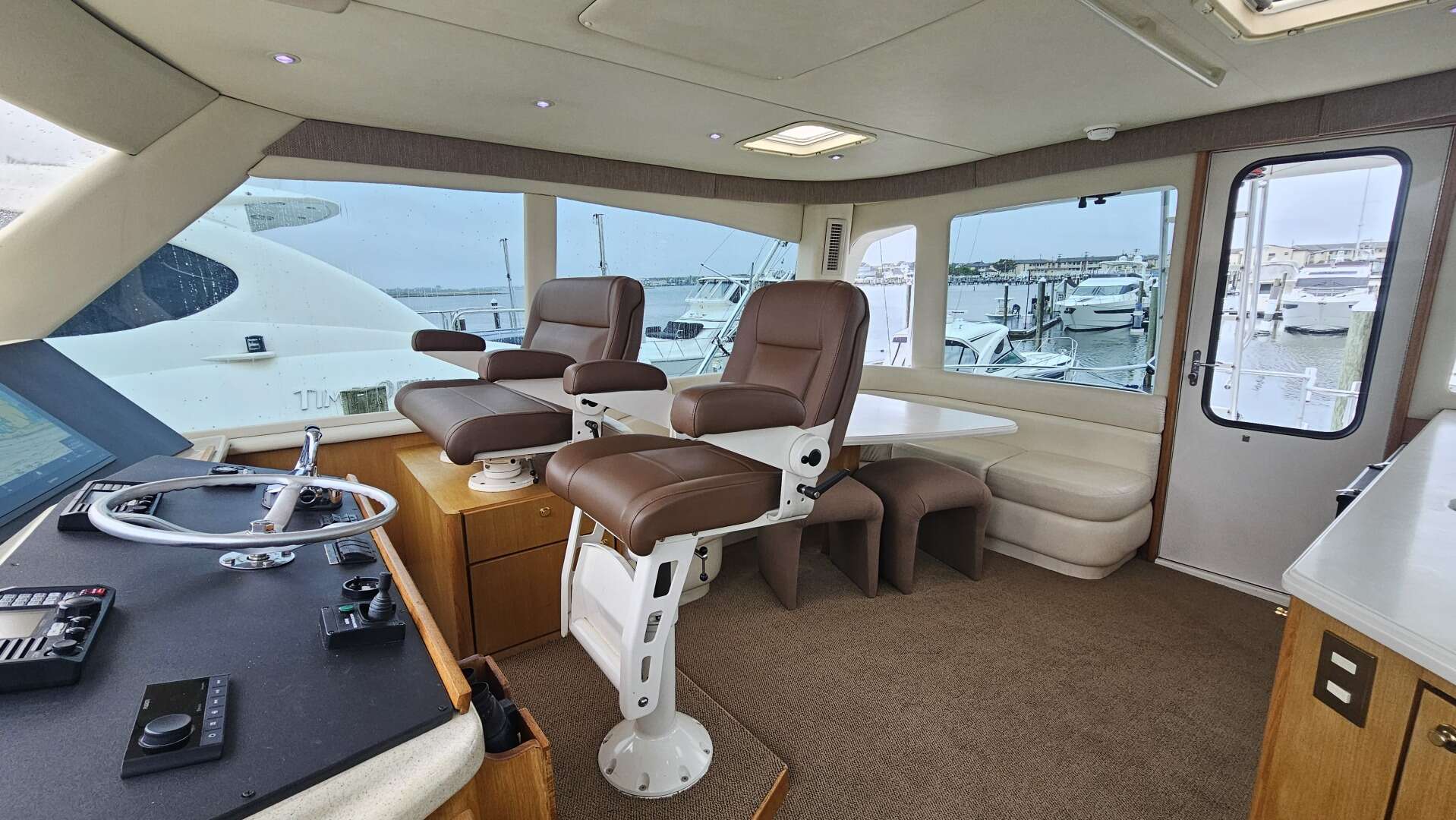 2000 Ocean Yachts 70 SUPER SPORT - Image 21
