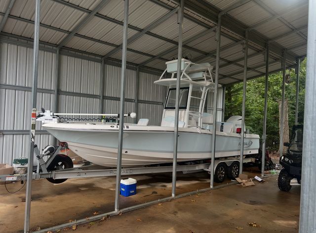 2019 Robalo 246 Cayman SD