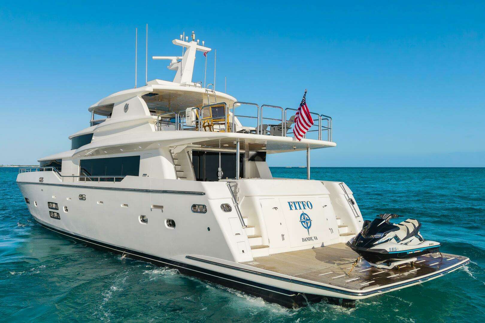 2017 Johnson 93 Flybridge - Image 6