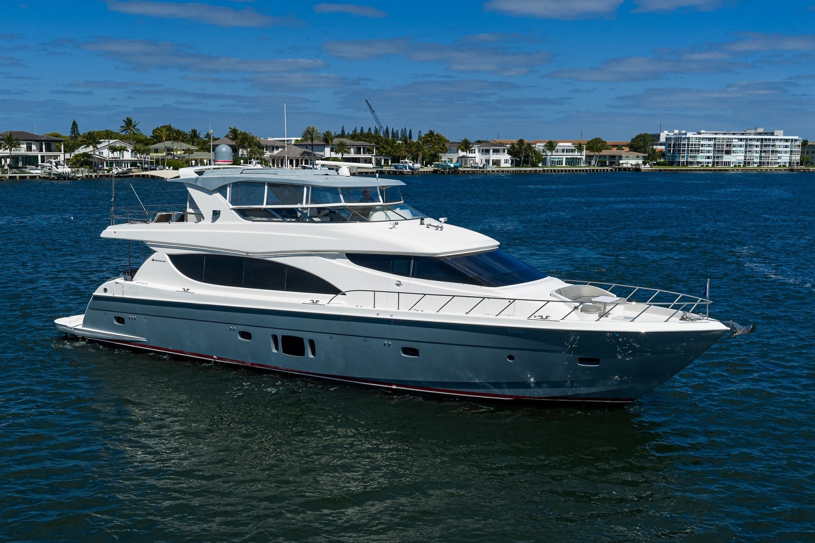 2013 Hatteras 80 Motor Yacht - Image 61
