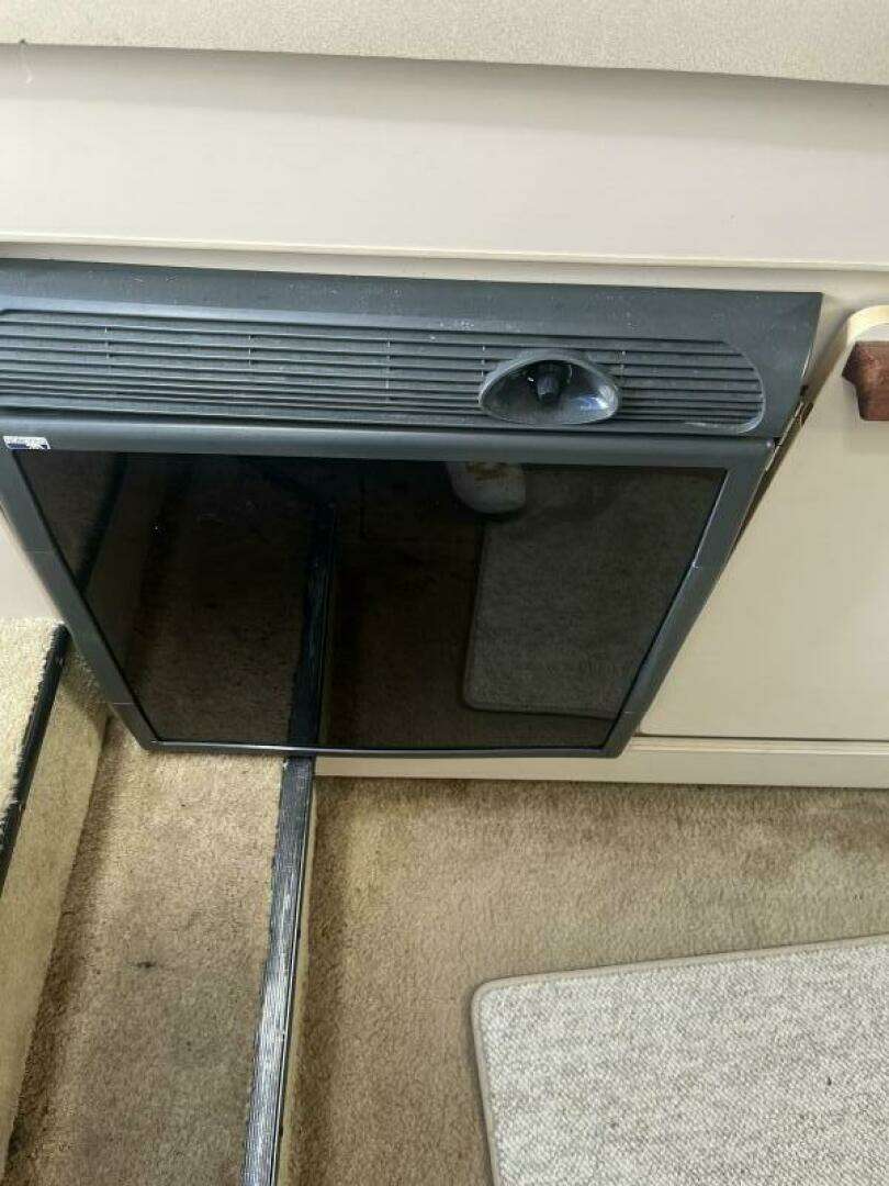 1989 Carver 2557 Montego - Image 7