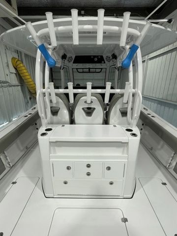 2024 Sportsman Open 352 Center Console - 41