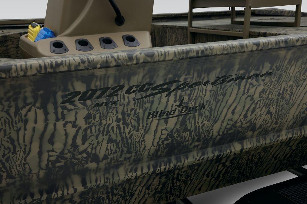 2026 Tracker GRIZZLY® 2072 CC Sportsman boat with camouflage design and console details.